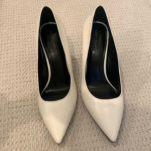 Brand new/never worn Vince Camuto white leather heels